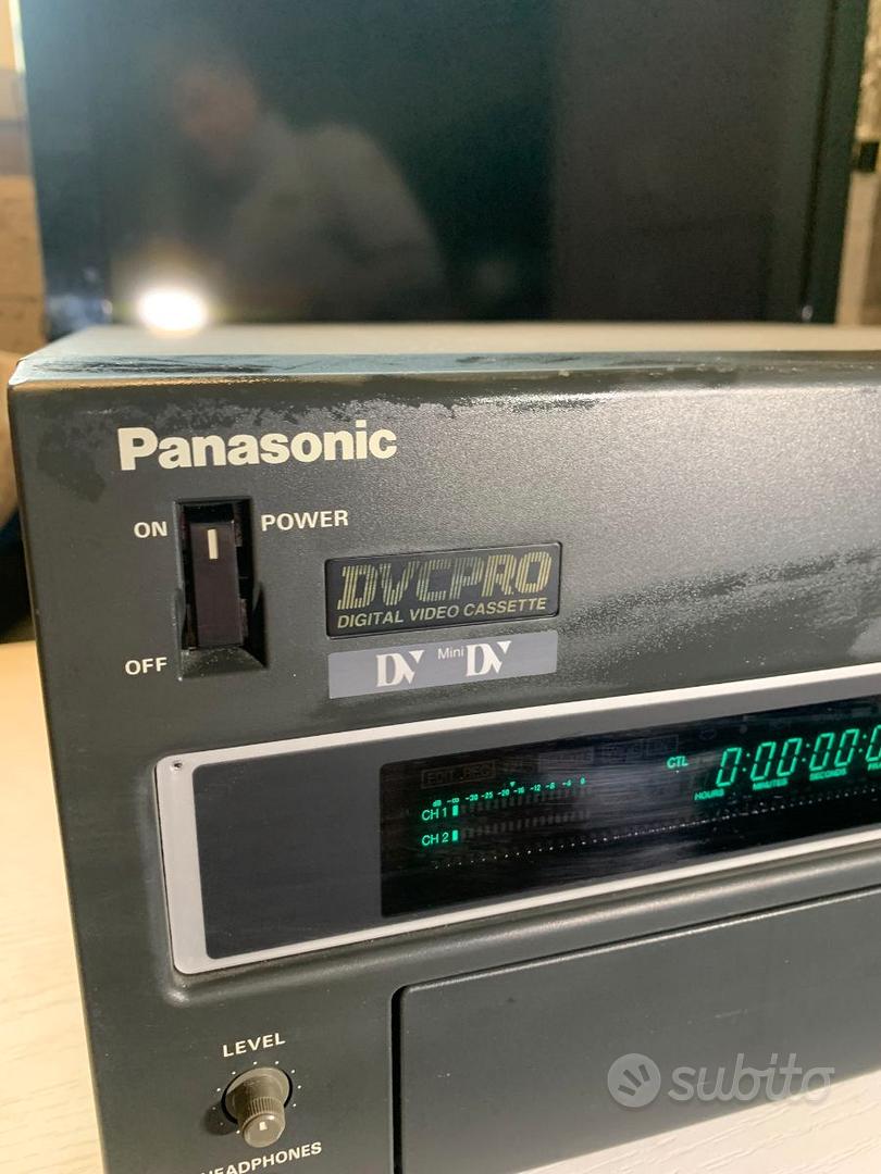 PANASONIC DVCPRO AJ-D455 - Audio/Video In vendita a Bergamo