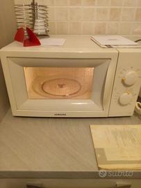 forno microonde Samsung nuovo con istruzioni libro