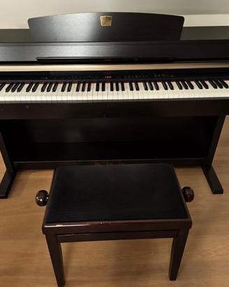 PIANOFORTE ELETTRICO YAMAHA CLAVINOVA - OMAGGIO