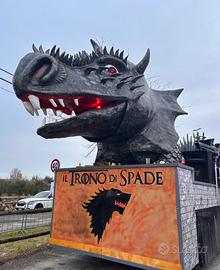Carro carnevale trono di spade