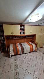 Vendi camera da letto per ragazzi/e c'è anche un a