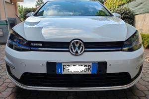 VOLKWAGEN GOLF VII  elettrica