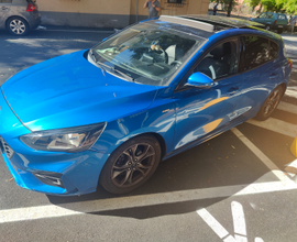 Ford focus st line 2018 120cv