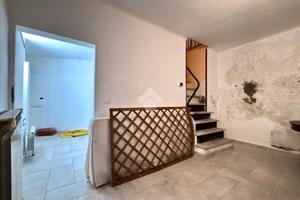 4 LOCALI A ALASSIO