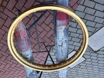 Cerchio anteriore honda