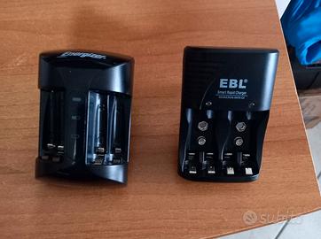 2 CARICATORI PER BATTERIE  USATI