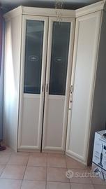 Armadio e divani reclinabili