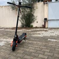 Monopattino elettrico joyor s5z usato pochissimo.