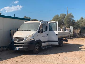 Autocarro tipo RENAULT TRUKS