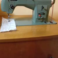 macchina da cucire Borletti anni 70