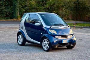 Smart 700 city-coupé pure (45 kW) 2003-E4 Automati