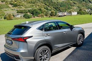 LEXUS NX 300H
