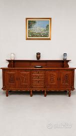 Credenza in legno intagliato-Siziano (PV)