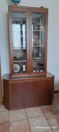 Vetrinetta con base in legno massiccio