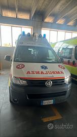 Ambulanza VOLKSWAGEN Transporter