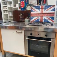 Cucina in acciaio