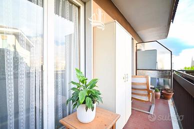 Trilocale con balcone a Merano - Via Enrico Toti