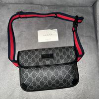 Tracolla Borsello Gucci Monogram Rosso e Blu