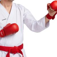 Tuta e Mezzi guanti karate
