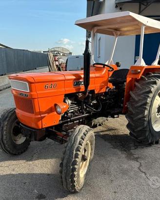 Trattore fiat 640 r