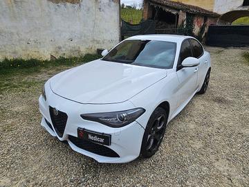 Alfa Romeo Giulia 2.2 Turbodiesel 210 CV AT8 AWD Q