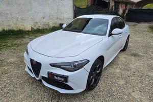 Alfa Romeo Giulia 2.2 Turbodiesel 210 CV AT8 AWD Q