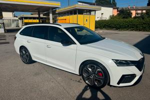 SKODA OCTAVIA RS DIESEL 4x4