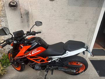 KTM 390 Duke