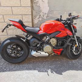 Ducati Streetfighter V4 - 2024
