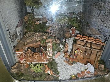 Presepe artigianale in monitor vintage