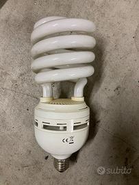 Lampadina Lexman 230V FE190 45W 2700K 50Hz