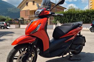 Piaggio Beverly 300s 2022 - 6300km - Come nuovo