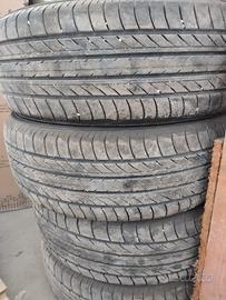 gomme 225/60-17
