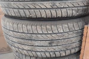 gomme 225/60-17