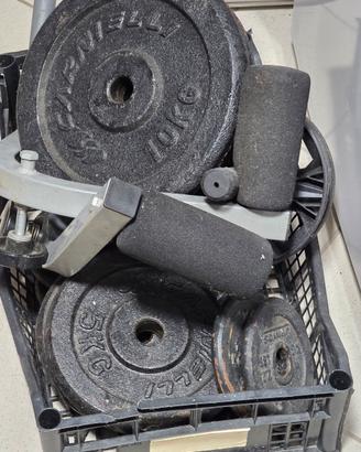 PALESTRA CONPLETA DI PESI