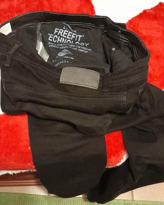 Jeans elasticizzato nero