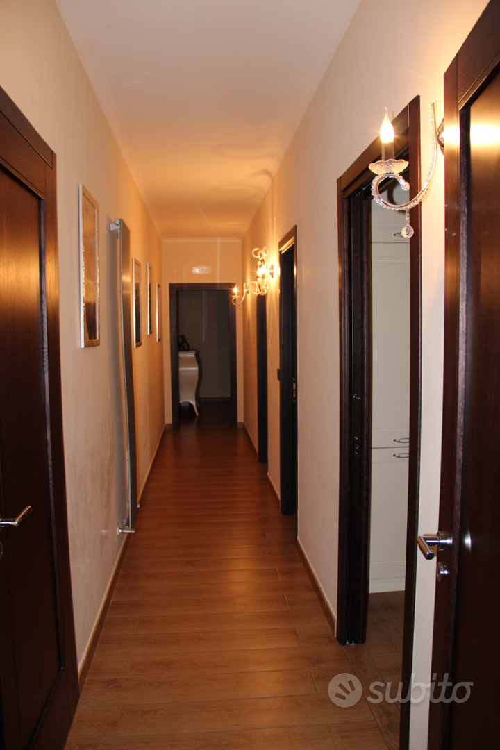 Apartment in Napoli, San Ferdinando, Municipalità 1 - Vista 4