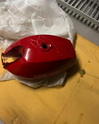 Serbatoio e bauletti guzzi 850 T