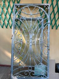 Porta in ferro e vetro