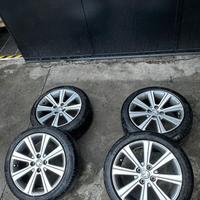 Cerchi in lega originali peugeot e gomme Pirelli