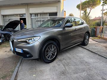 Alfa Romeo Stelvio 2.2 Turbodiesel 210 CV AT8 Q4 B