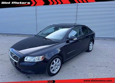 VOLVO S40 D3 Summum 136cv BERLINA OK NEOPATENTAT