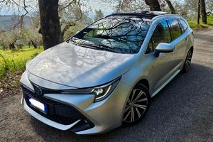 Toyota Corolla hybrid 2.0 150cv Tetto