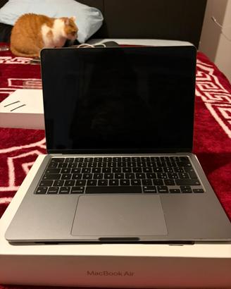 MacBook Air da 13" con chip Apple M2