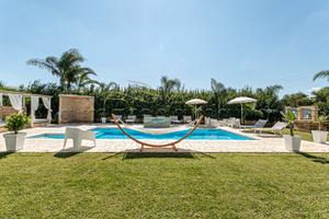 Nuova villetta con piscina in complesso residenzia