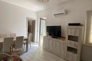 Casa indipendente con cortile
