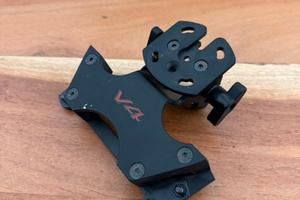 Staffa supporto navigatore Multistrada V4