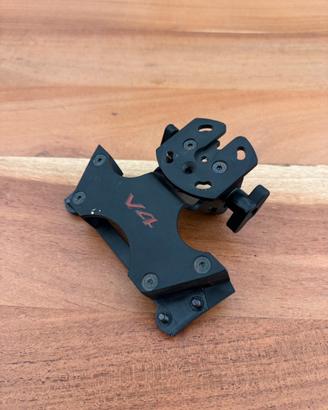 Staffa supporto navigatore Multistrada V4