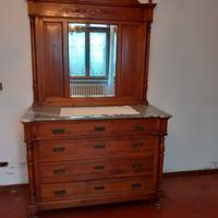 Cassettiera con specchio