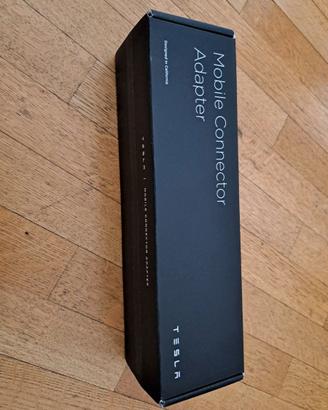 Adattatore Tesla 16A/32A Blu
